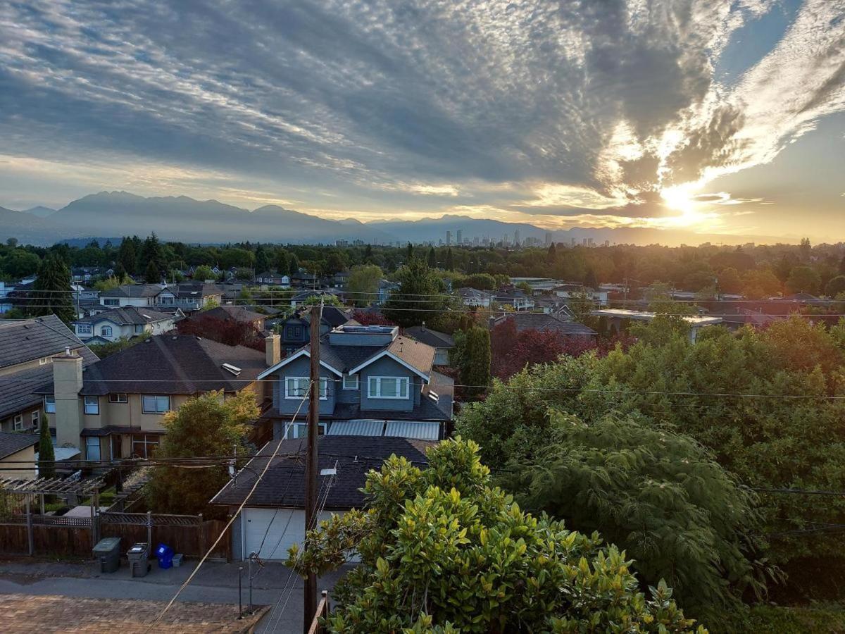 Suite Smart Vancouver Exterior photo