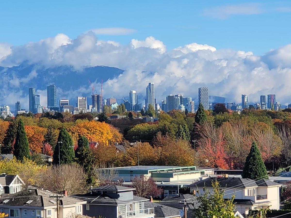 Suite Smart Vancouver Exterior photo